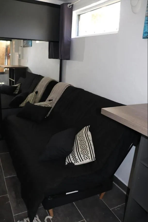 Agreable Studio Avec Sa Terrasse Exterieure Entierement Amenage A 5 Min De La Mer Cannes 0*,